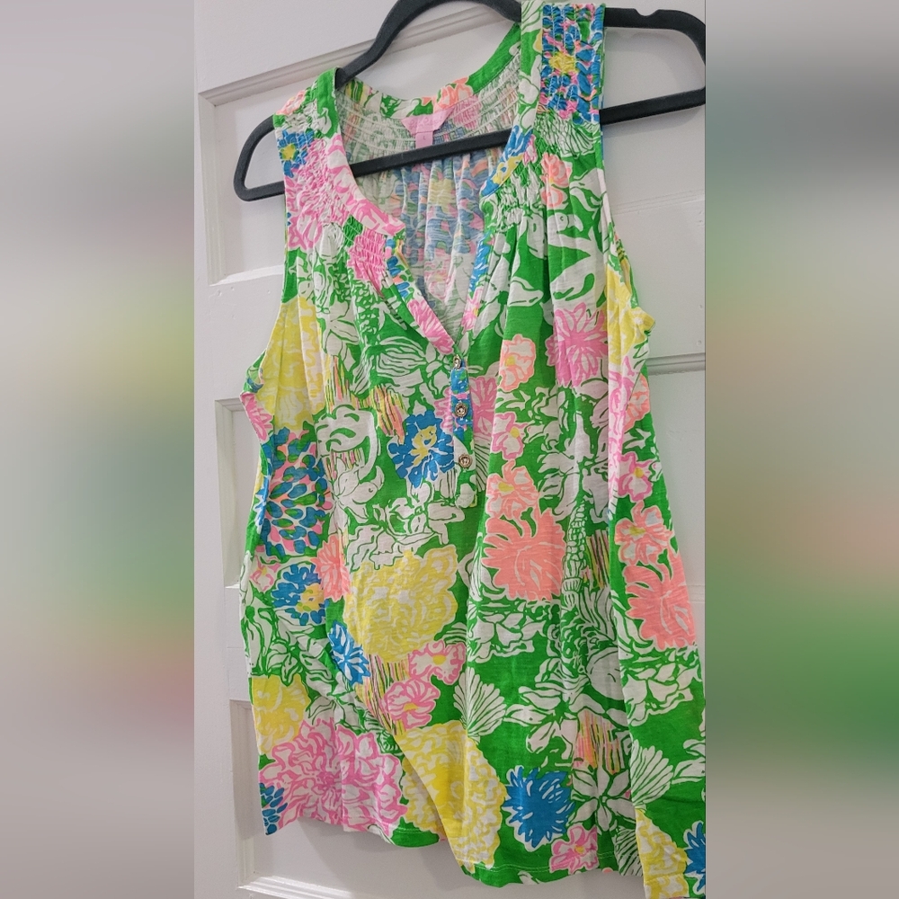 Lilly Pulitzer hibiscus stroll essie tank